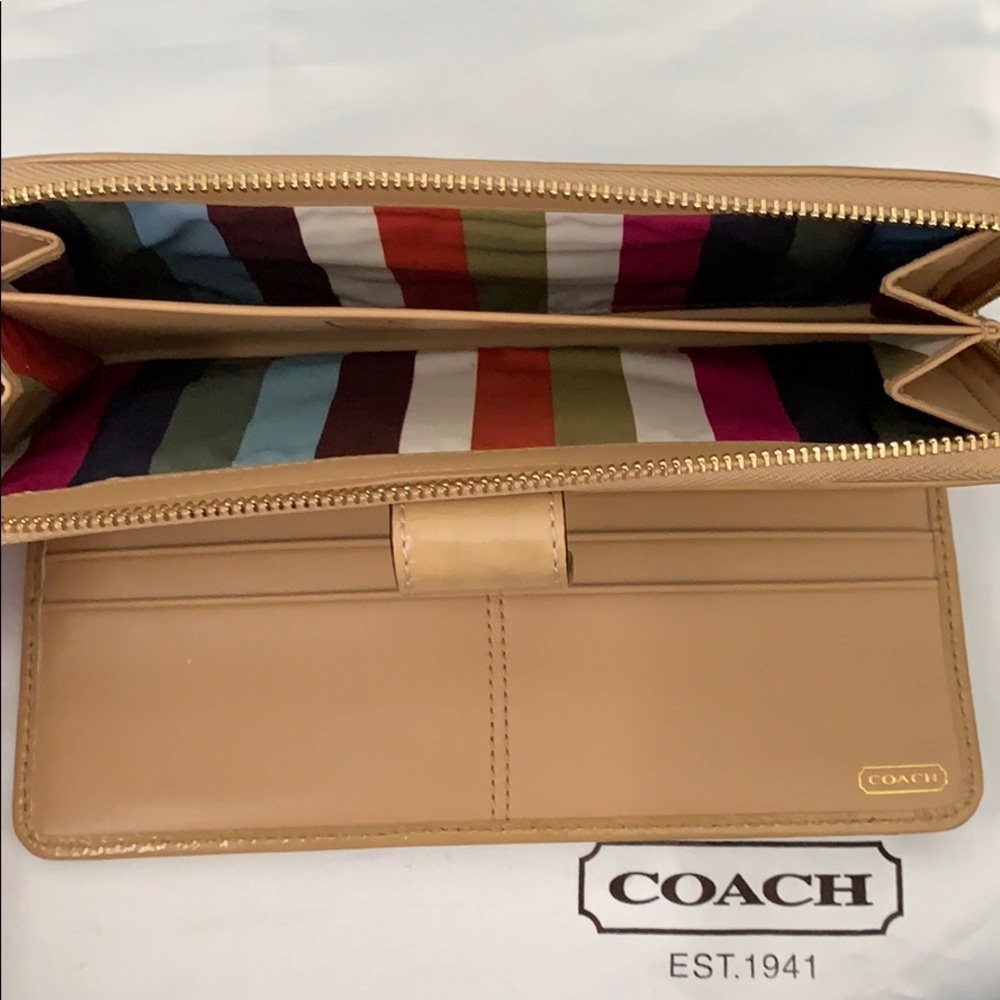Wallet - Picture 4 of 5
